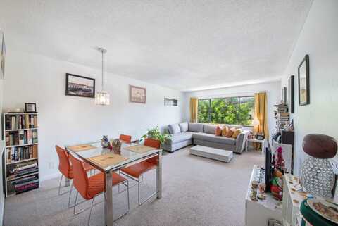 2581 N Garden Drive, Lake Worth, FL 33461