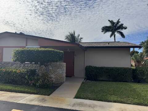 2985 Crosley Drive W, West Palm Beach, FL 33415