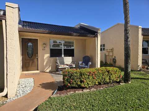 121 Lake Gloria Drive, West Palm Beach, FL 33411