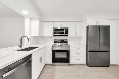 7290 Kinghurst 102 Drive, Delray Beach, FL 33446