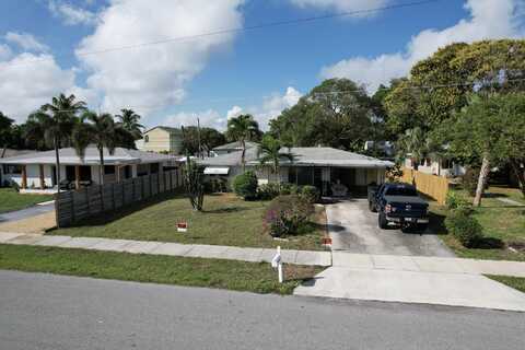 910 SE 3rd Avenue SE, Delray Beach, FL 33483