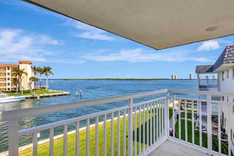 111 Shore Court, North Palm Beach, FL 33408