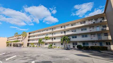 2601 NE 3rd Court, Boynton Beach, FL 33435