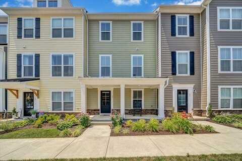 59 Broad ST, Daleville, VA 24083