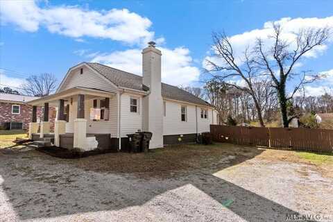 903 W Atlantic St, South Hill, VA 23970