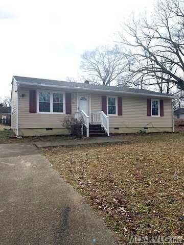 721 Parham St, Emporia, VA 23847