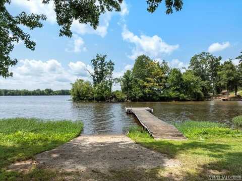 902 River Road, Bracey, VA 23919
