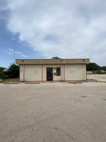 2450 N Bryant Blvd, San Angelo, TX 76903