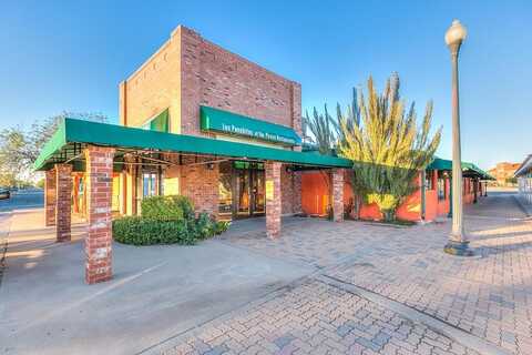 34 E Ave D, San Angelo, TX 76903