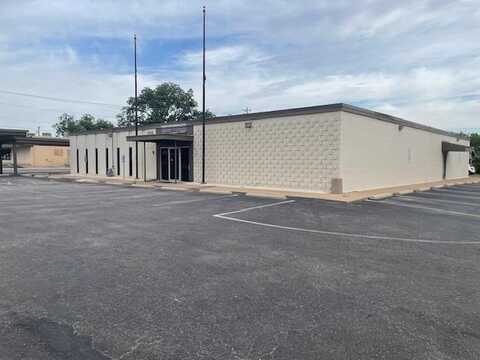 1702 W Ave N, San Angelo, TX 76904