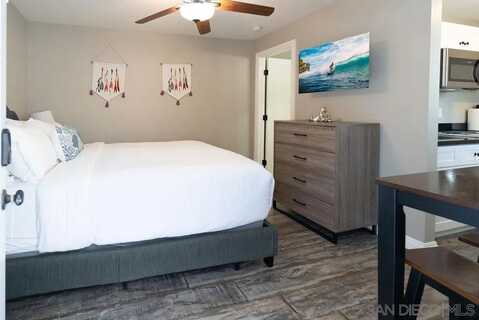 845 Beryle st unit A, San Diego, CA 92109