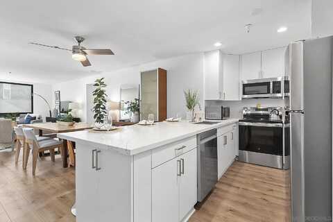 4667 Ocean Blvd, San Diego, CA 92109