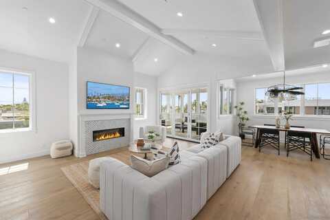 478 Orange Ave, Coronado, CA 92118