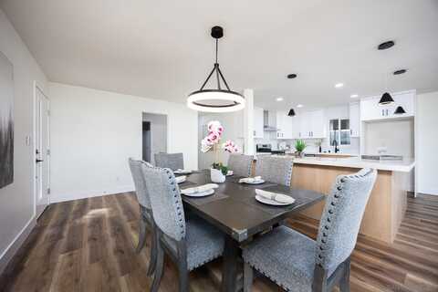 8301 Mission Gorge Rd, Santee, CA 92071