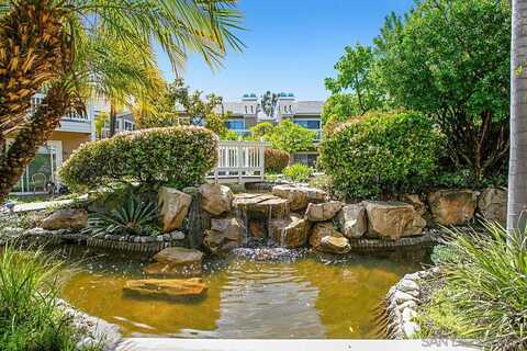 8585 Via Mallorca, La Jolla, CA 92037