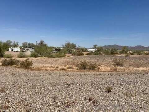 894 N Sidewinder, Winterhaven, CA 92283