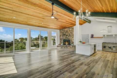 1935 Nautilus St, La Jolla, CA 92037