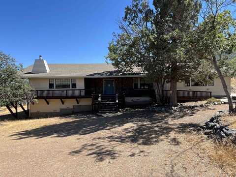 7131 Donna Dr, Yreka, CA 96097