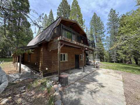 6320 Mt. Shasta Dr, McCloud, CA 96057