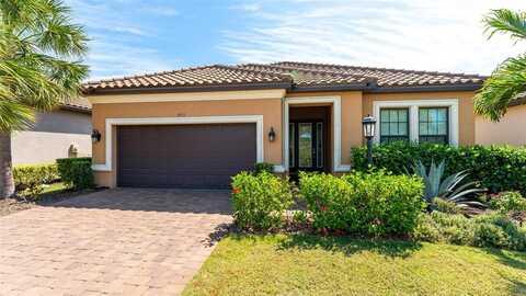 4511 TERRAZZA COURT, LAKEWOOD RANCH, FL 34211