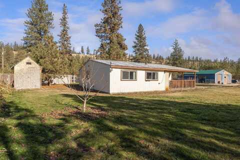 7767 Chamokane St, Ford, WA 99013