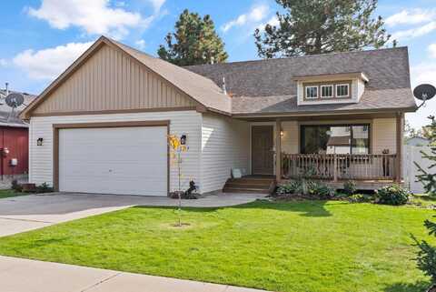 302 E F St, Deer Park, WA 99006