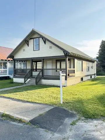 202 S Central Ave, Ione, WA 99139
