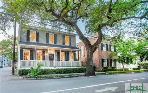 12 Price Street, Savannah, GA 31401