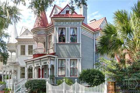 14 W Duffy Street, Savannah, GA 31401
