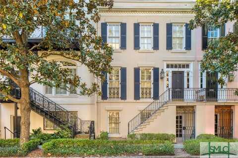 3 E Macon Street, Savannah, GA 31401