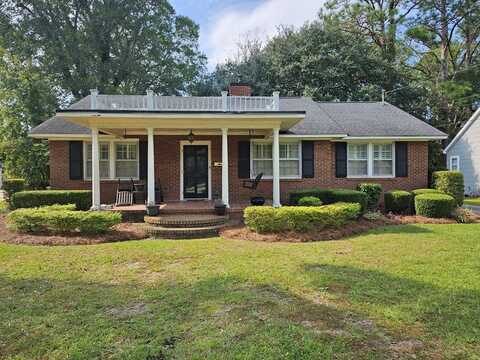 228 Lake Dale Ave, Lake City, SC 29560