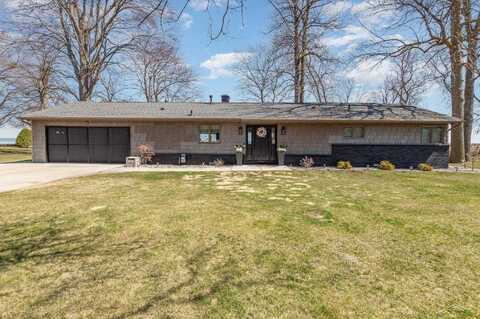 44 N Linwood Beach, Linwood, MI 48634