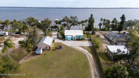 3945 Indian River Drive, Cocoa, FL 32926