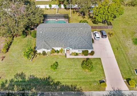 721 Hyannie Street NE, Palm Bay, FL 32907