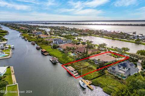 286 Lansing Island Drive, Indian Harbour Beach, FL 32937