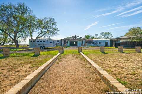 9496 US HIGHWAY 87, San Antonio, TX 78263