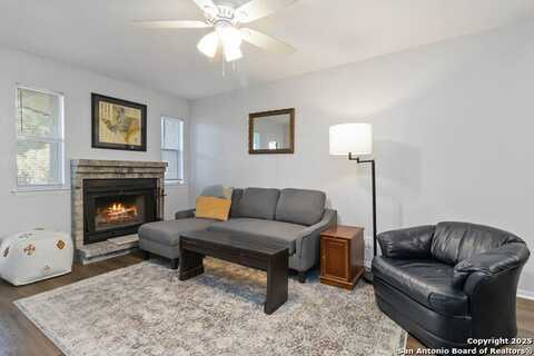 663 Floral Ave, New Braunfels, TX 78130