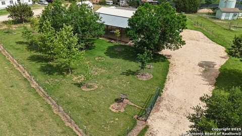127 Mountain View, Bandera, TX 78003