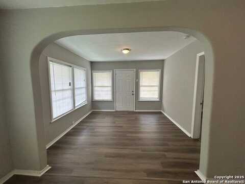 407 WESTMINSTER AVE, San Antonio, TX 78228