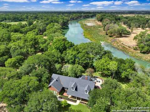 1196 LOCH LN, Seguin, TX 78155