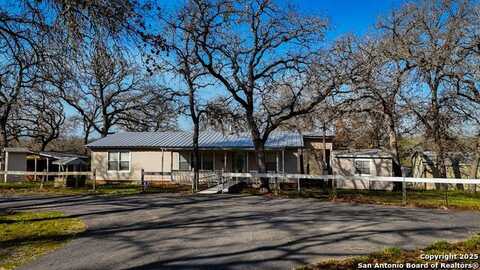 142 Lost Springs, Floresville, TX 78114