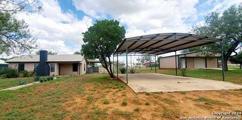 1106 Macomber, Cotulla, TX 78014