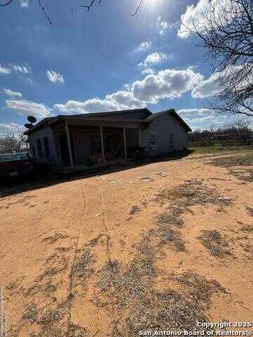 17423 Fx Ball, Elmendorf, TX 78112