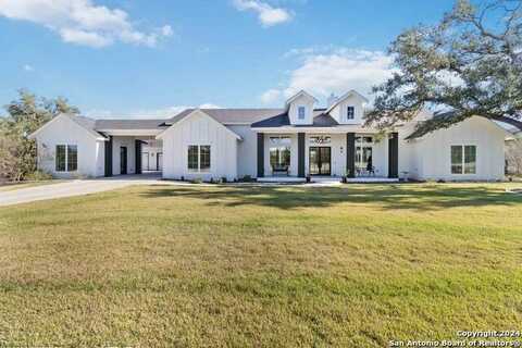 1258 GAME TRL, New Braunfels, TX 78132