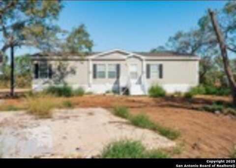 519 COUNTRY BREEZE, Floresville, TX 78114