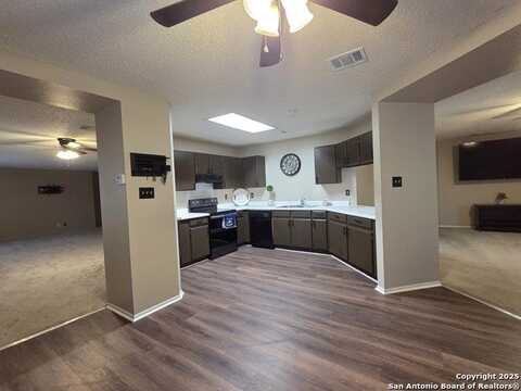 6402 Beech Trail, Converse, TX 78109
