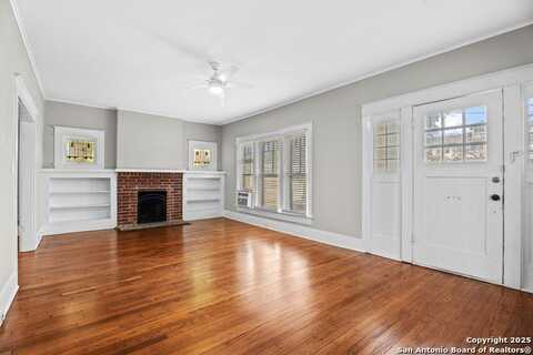 810 W MAGNOLIA AVE, San Antonio, TX 78212