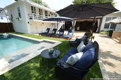 217 W Johnson, San Antonio, TX 78204