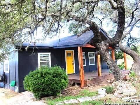 134 OAK VALLEY DR, Lakehills, TX 78063