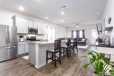 530 Moscato Rd, New Braunfels, TX 78130